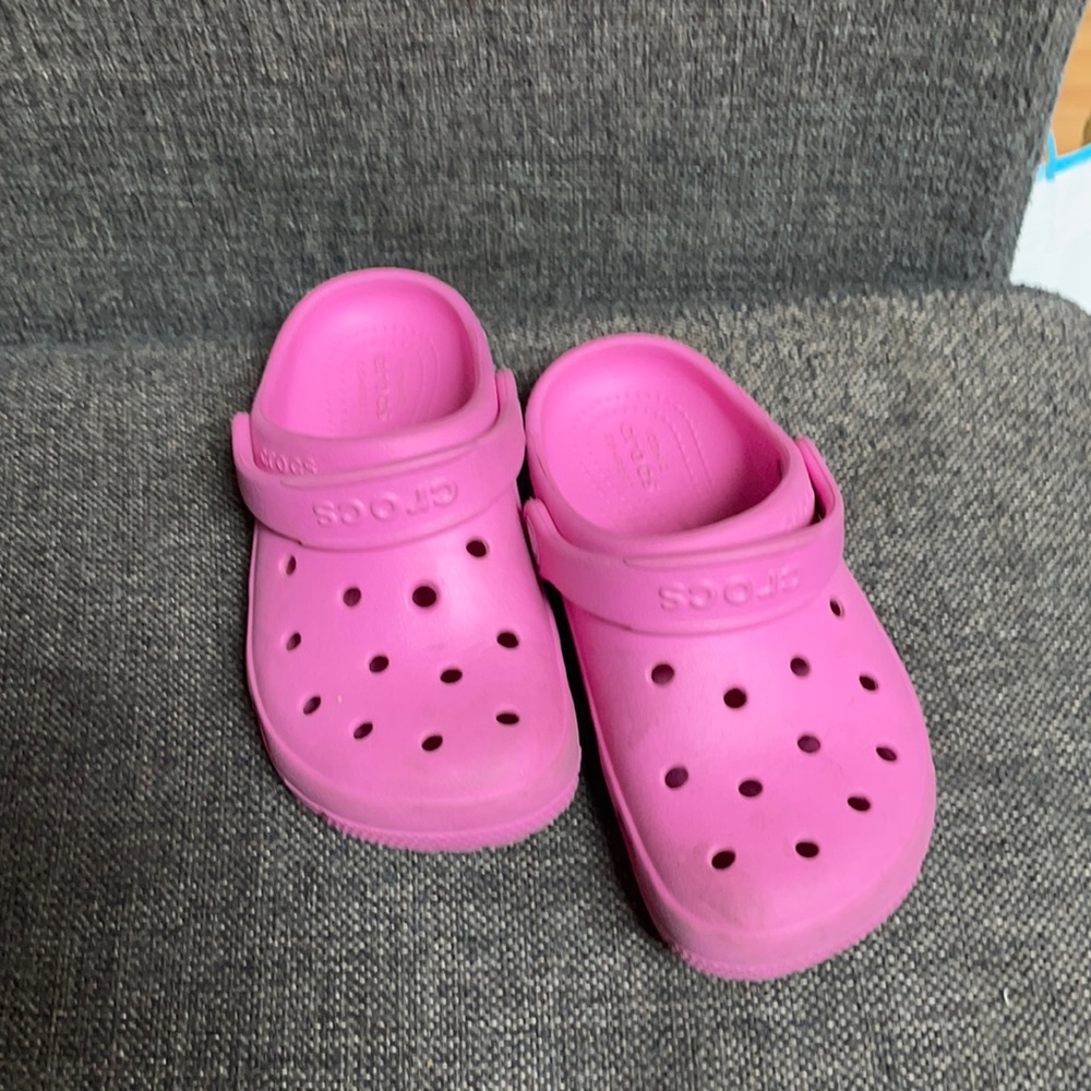 Crocks girls